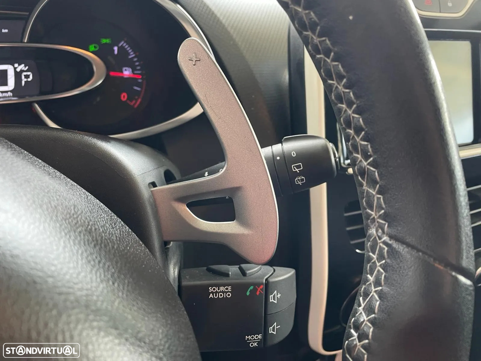 Renault Clio 1.2 TCE GT EDC - 22