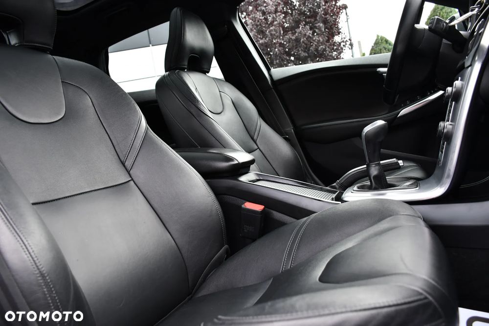 Volvo V40 T4 Inscription - 26