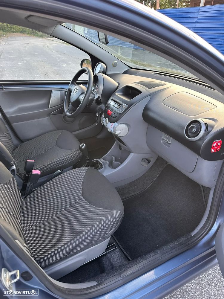Toyota Aygo 1.0 Plus Sport Pack - 11