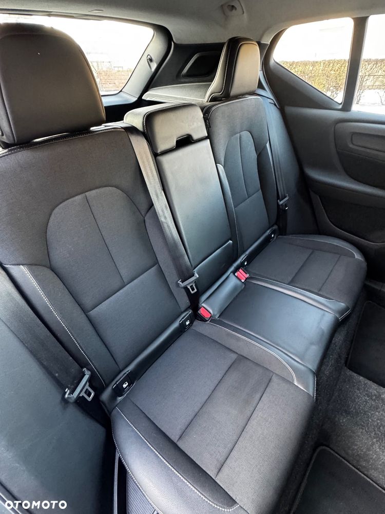 Volvo XC 40 D3 Momentum Pro - 19