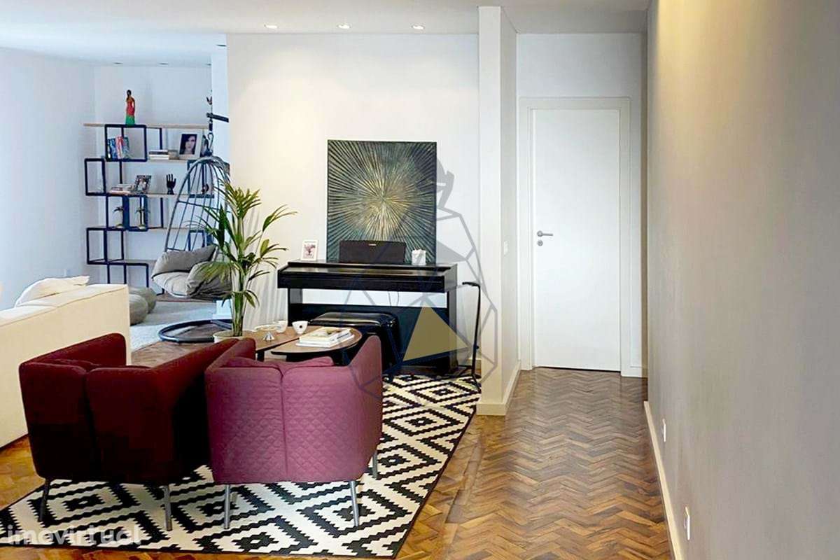 Apartamento T4 Remodelado no Coração de Portimão - Grande imagem: 5/47