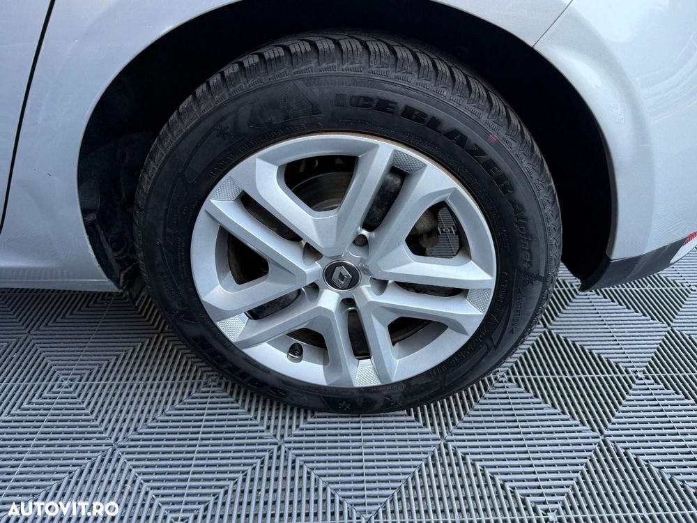 Renault Megane - 11