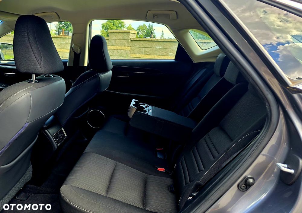 Lexus NX 300h Executive-Line - 16