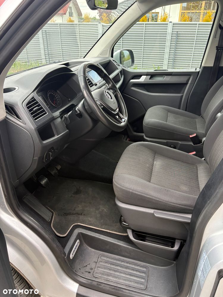 Volkswagen Caravelle - 5