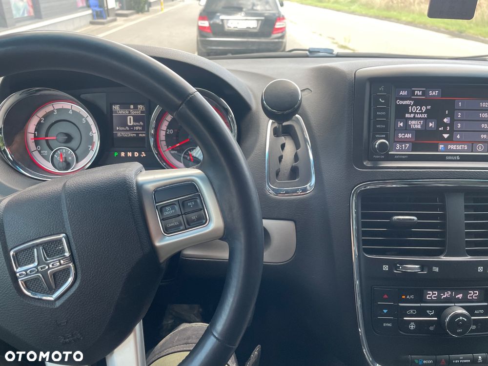 Dodge Grand Caravan 3.6 R/T - 8