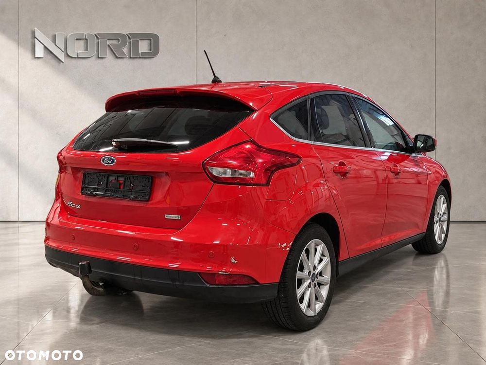 Ford Focus 1.0 EcoBoost Titanium - 4