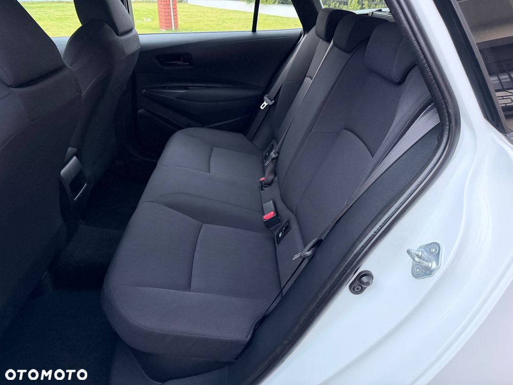 Toyota Corolla 1.8 Hybrid Comfort - 24