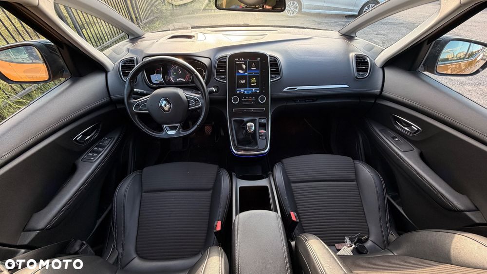 Renault Scenic - 7