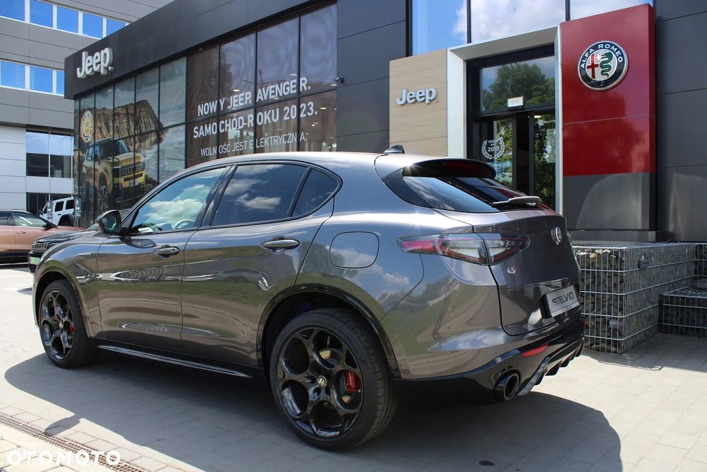 Alfa Romeo Stelvio 2.0 Turbo Veloce Q4 - 3