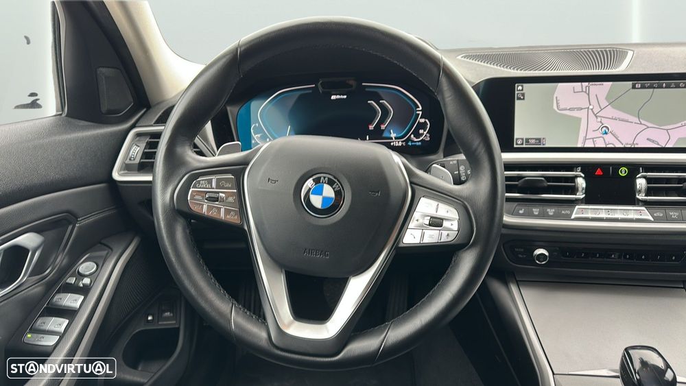 BMW 330 e Touring Aut. Sport Line - 26
