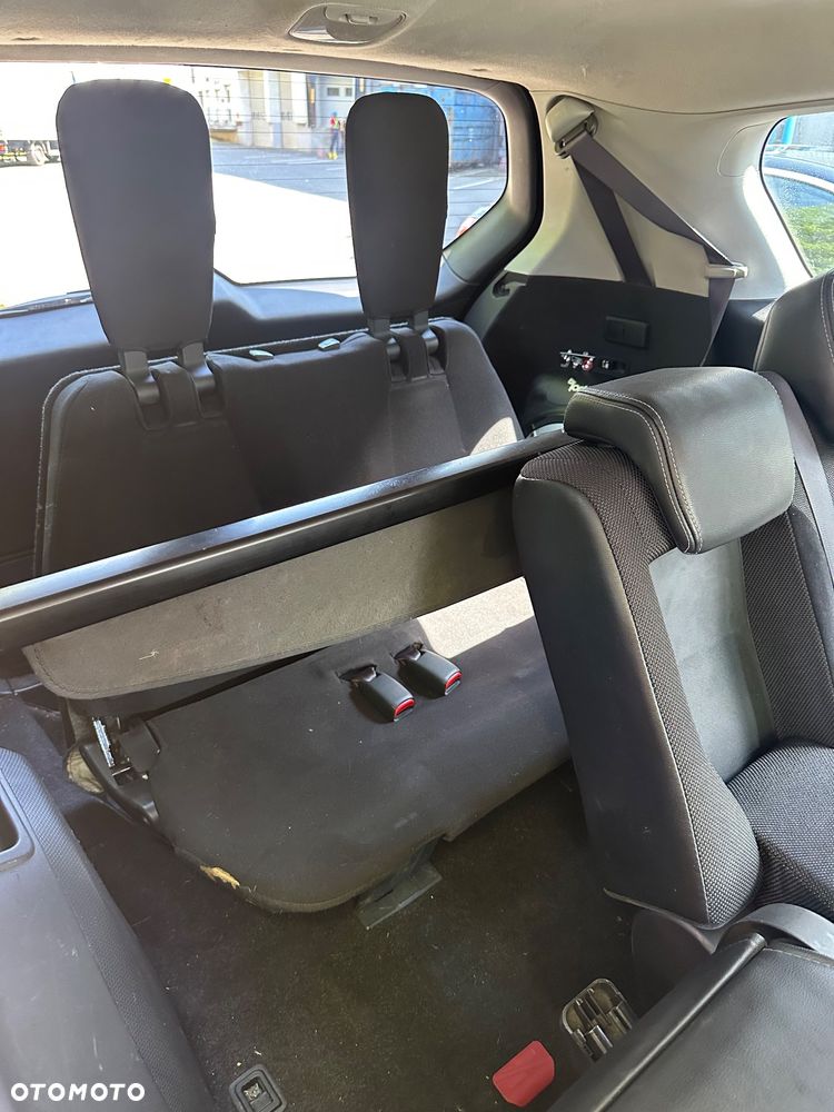Mitsubishi Outlander 2.0 DID Intense + SE - 13