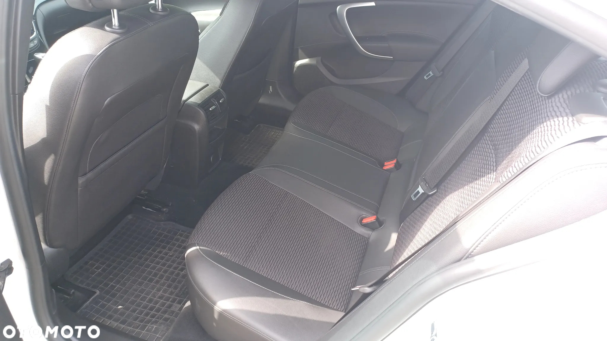 Opel Insignia 2.0 CDTI Edition - 10