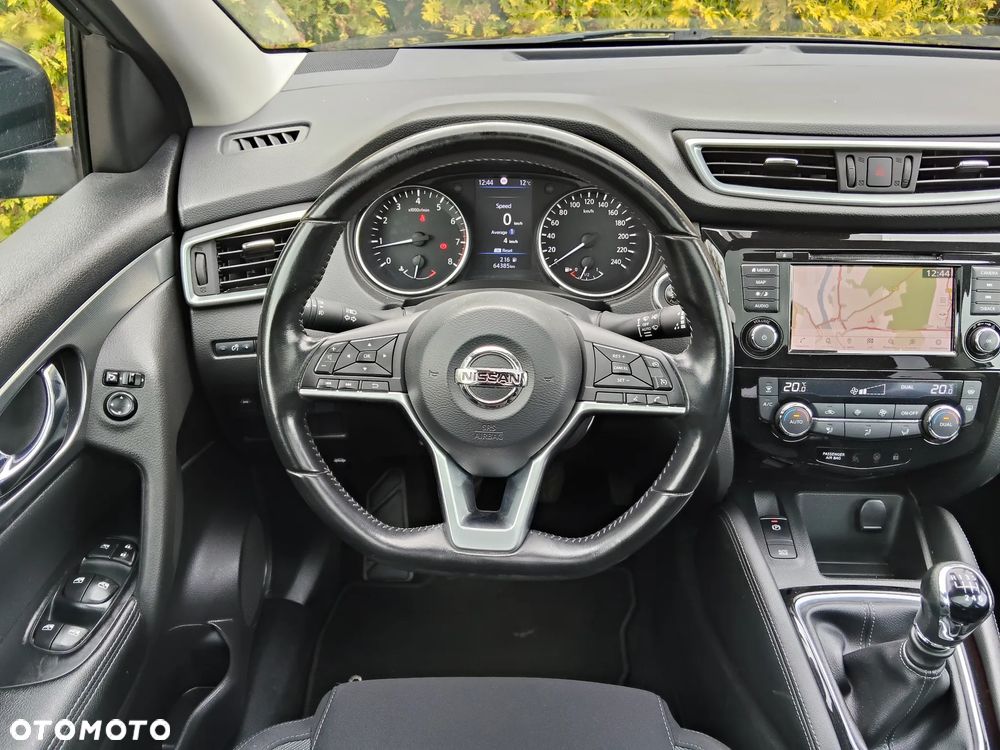 Nissan Qashqai 1.3 DIG-T TEKNA - 8