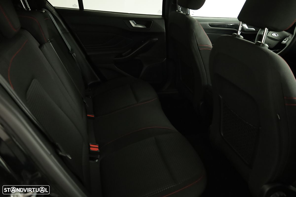 Ford Focus - 22