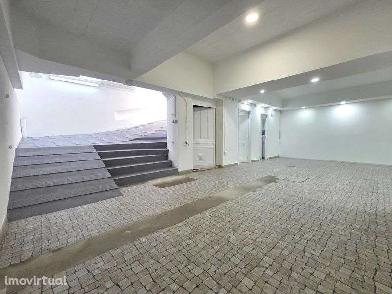 Alugo Espaço Comercial/ Armazém Sesimbra Vila - Grande imagem: 3/12