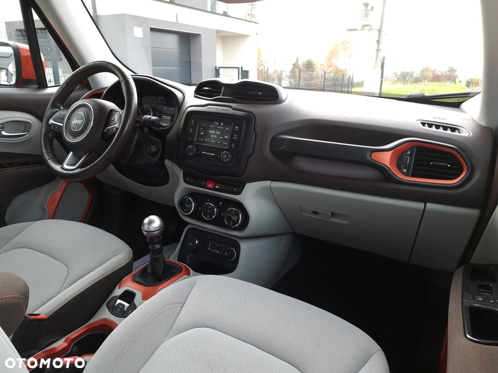 Jeep Renegade - 24