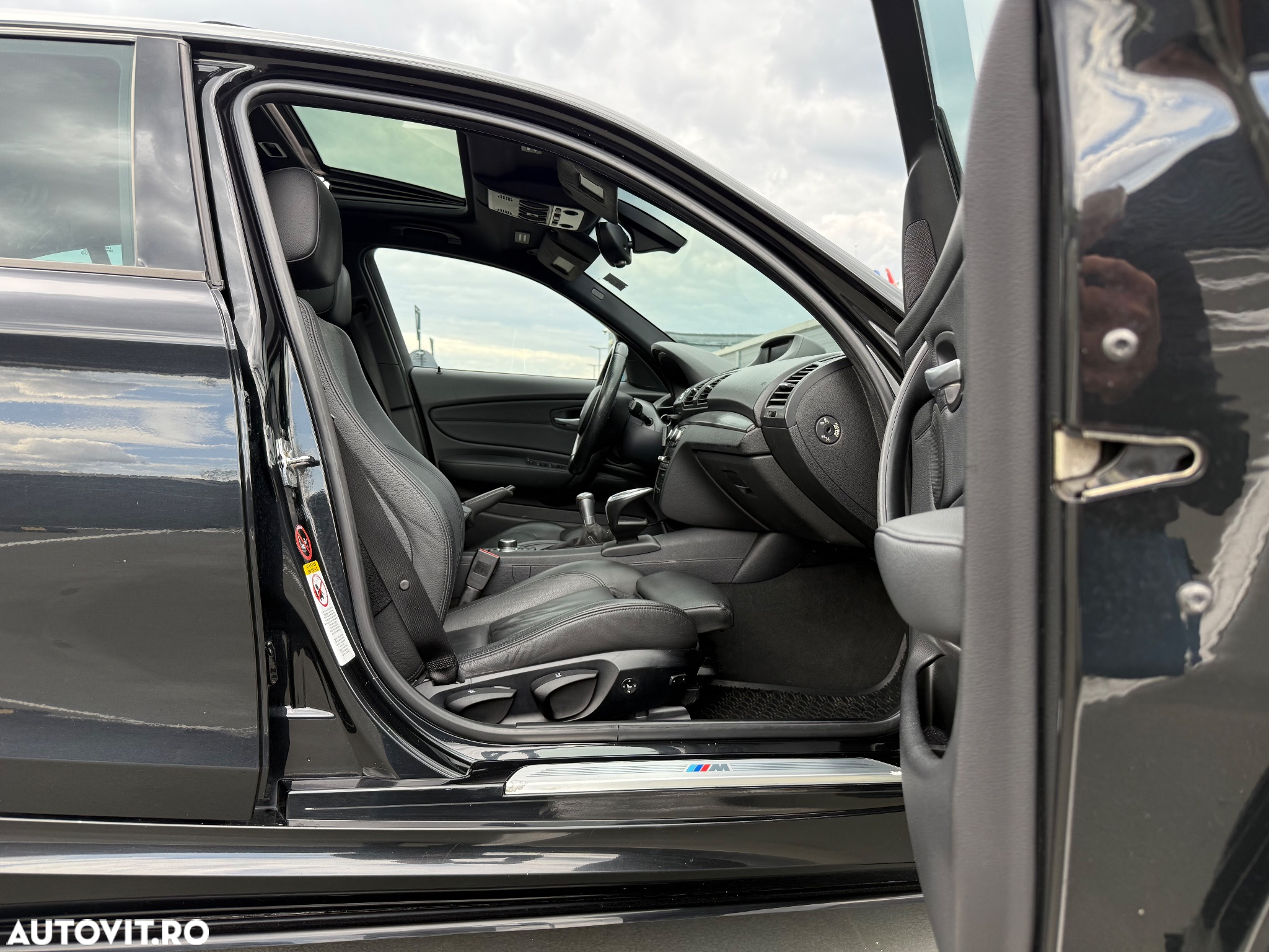 BMW Seria 1 123d - 18