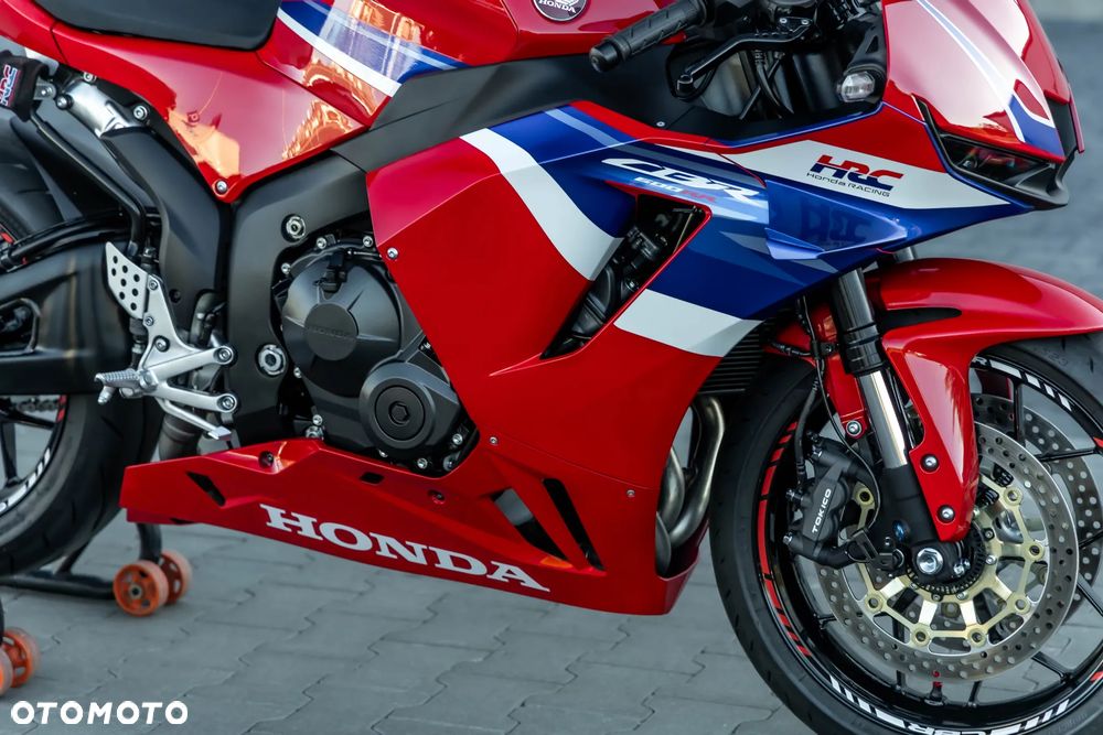 Honda CBR - 32