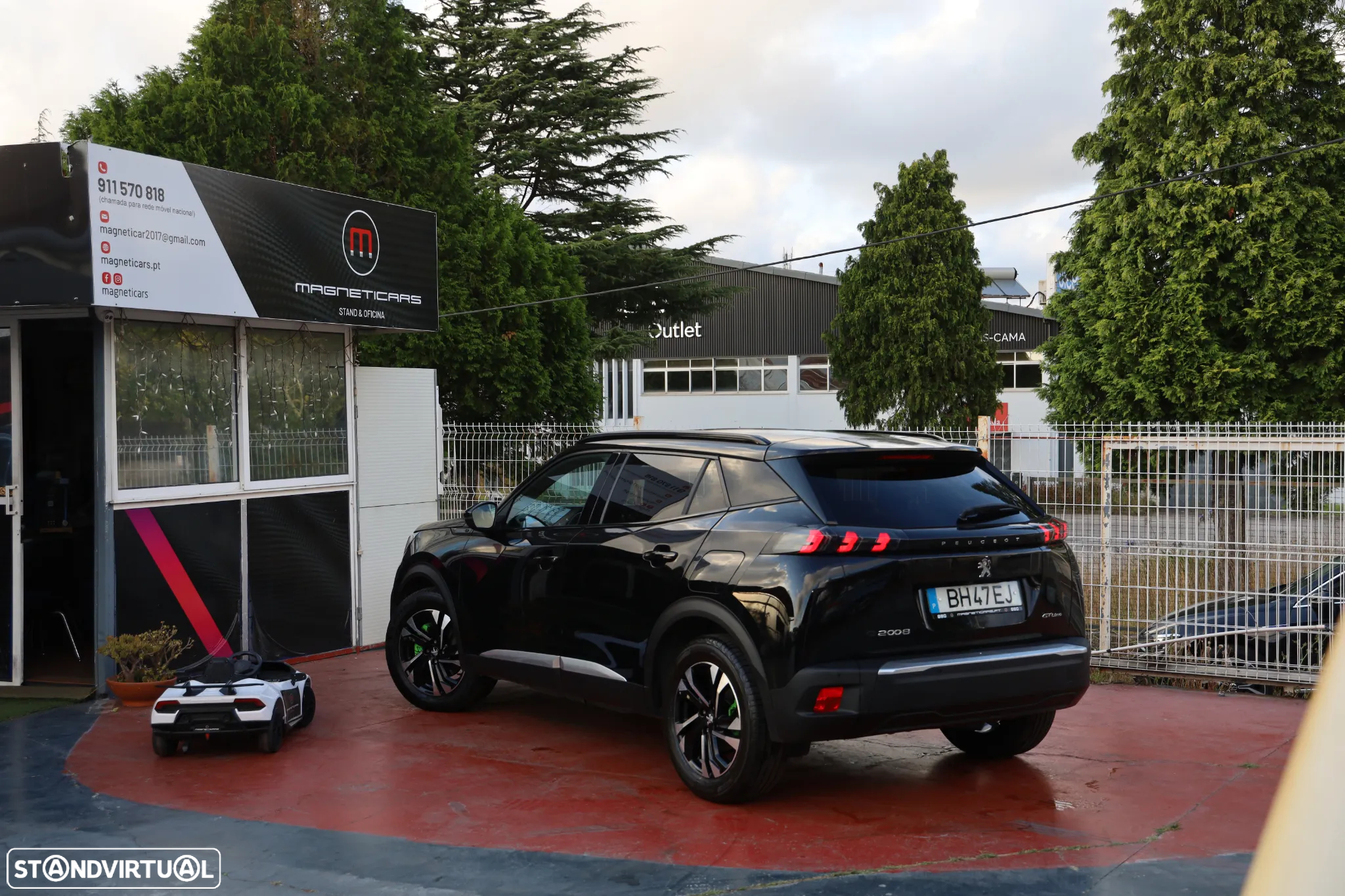 Peugeot e-2008 50 kWh GT - 36