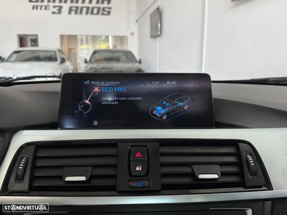 BMW 320 d Touring Auto Pack M - 38