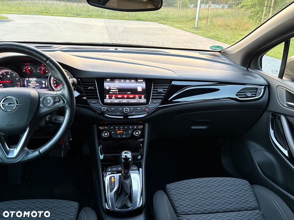 Opel Astra 1.4 T Dynamic S&S - 32