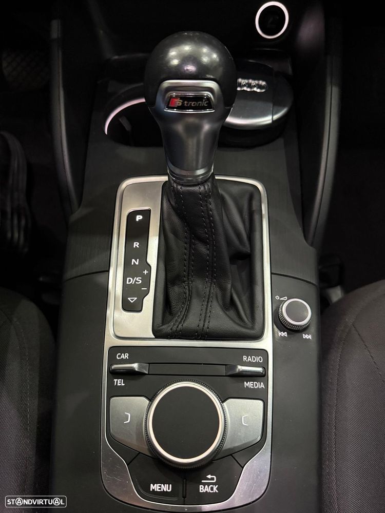 Audi A3 1.6 TDI S-line S tronic - 24