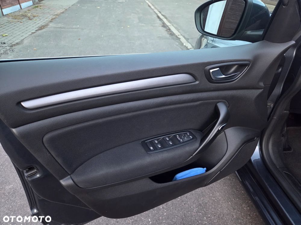 Renault Megane Grandtour TCe 140 GPF BUSINESS EDITION - 18