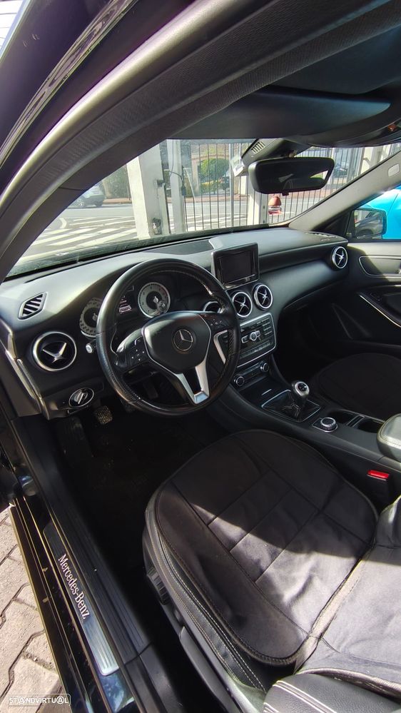 Mercedes-Benz A 200 d Activity Edition - 10