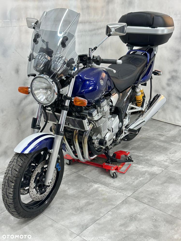 Yamaha XJR - 2