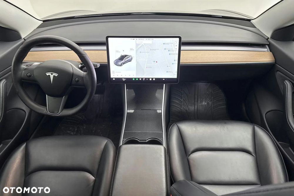 Tesla Model 3 - 6