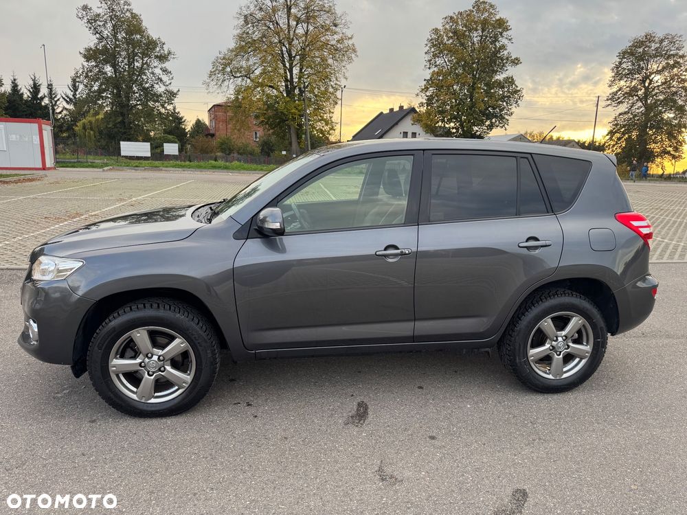 Toyota RAV4 - 3