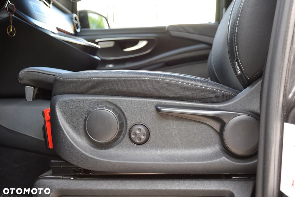 Mercedes-Benz Klasa V 300 d 4-Matic Avantgarde 9G-Tronic (d³ugi) - 37