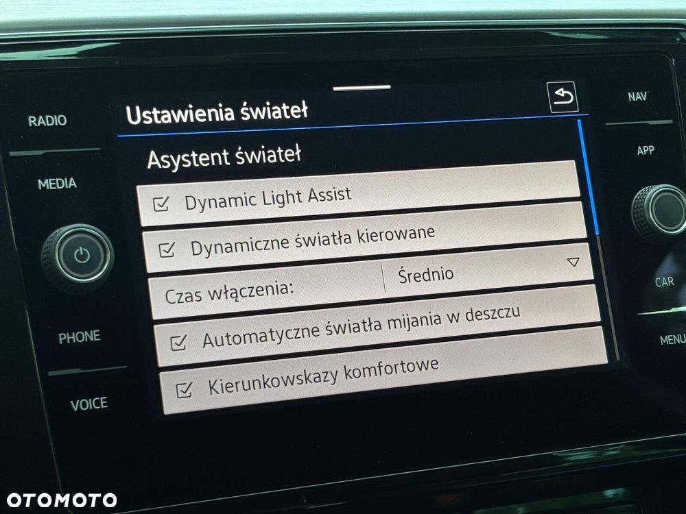 Volkswagen Passat Variant 2.0 TDI SCR Elegance DSG - 26