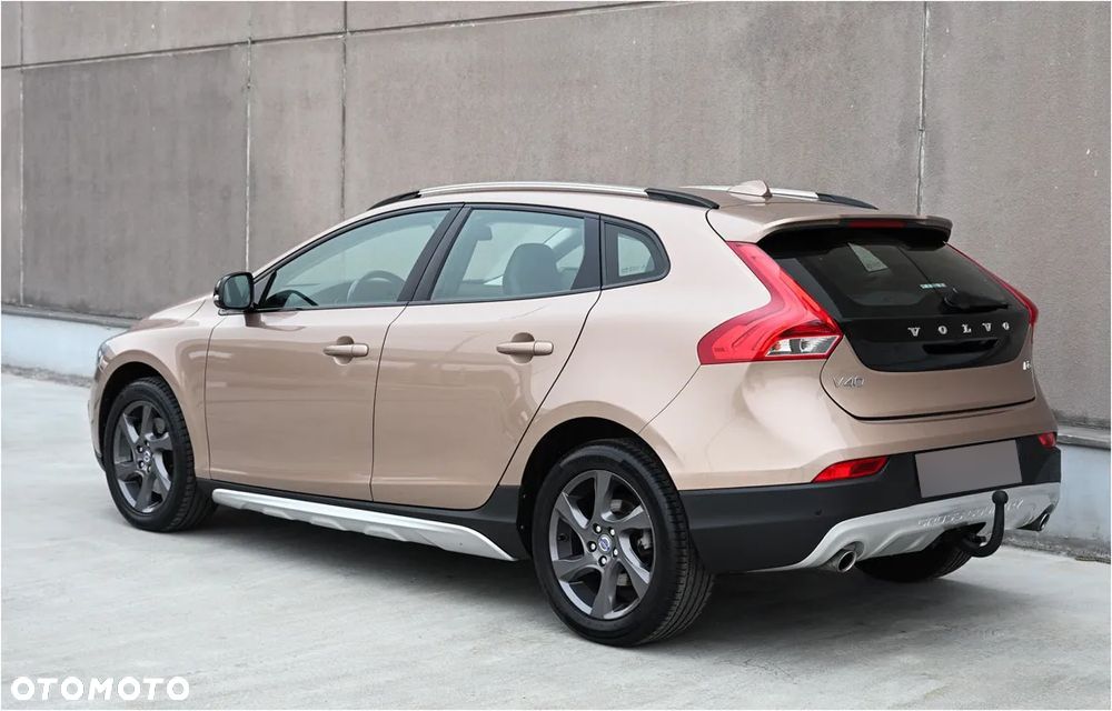 Volvo V40 Cross Country D3 Summum - 4