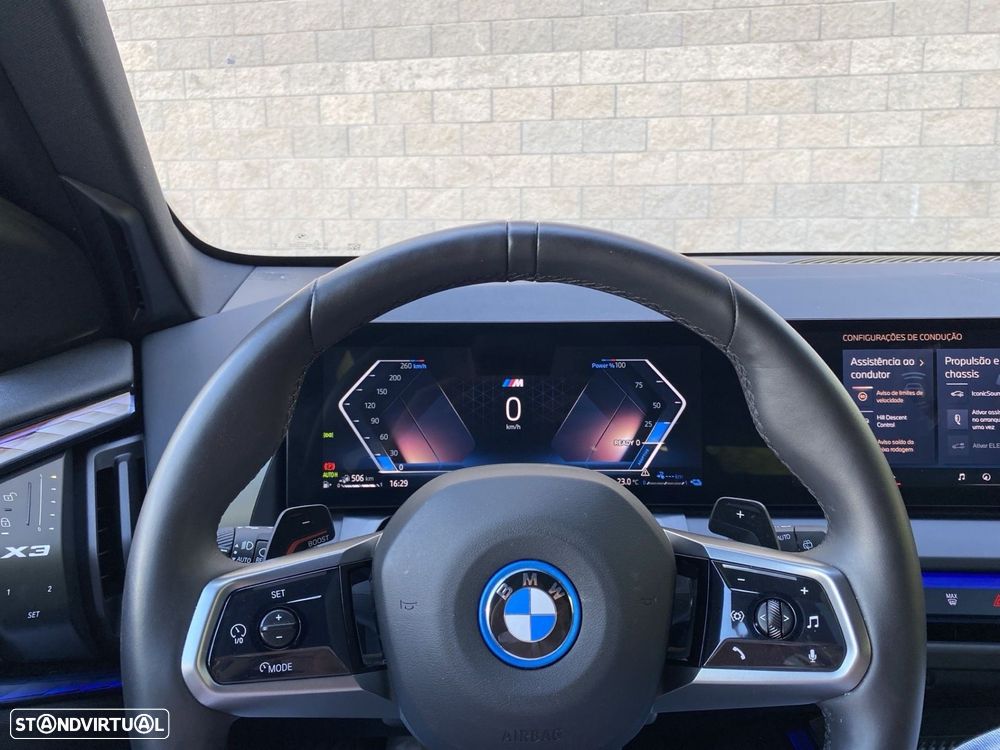 BMW X3 30 e xDrive Pack M Desportivo — fotografia 7