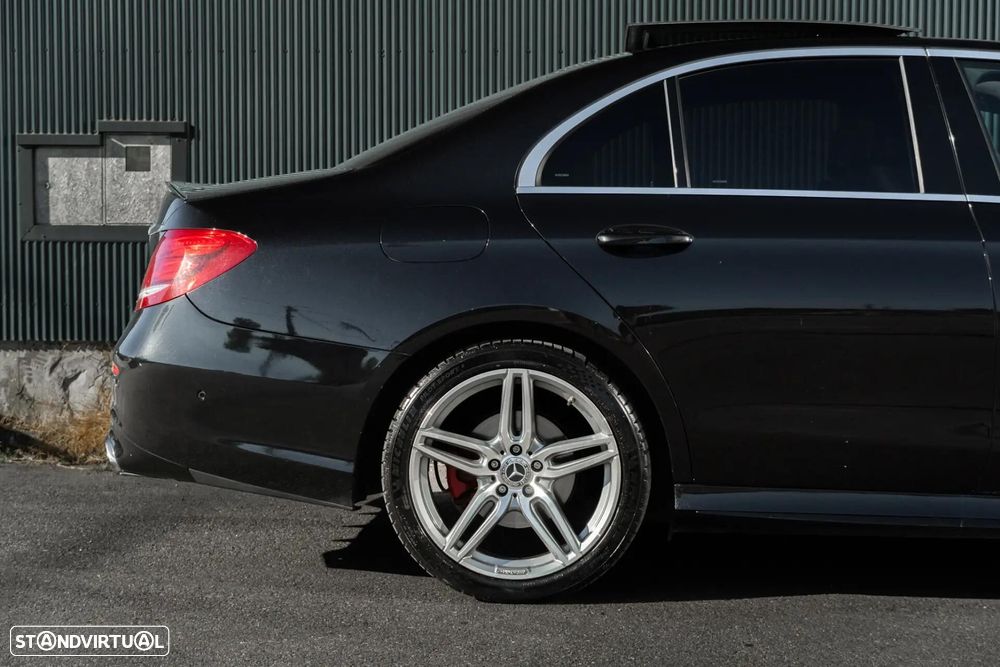 Mercedes-Benz E 220 d Avantgarde - 38