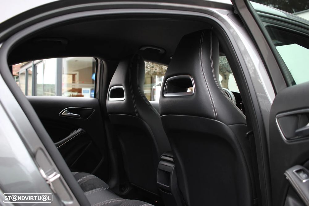 Mercedes-Benz A 180 d Fleet Pack Urban - 32