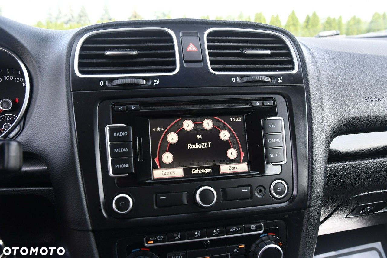 Volkswagen Golf - 30