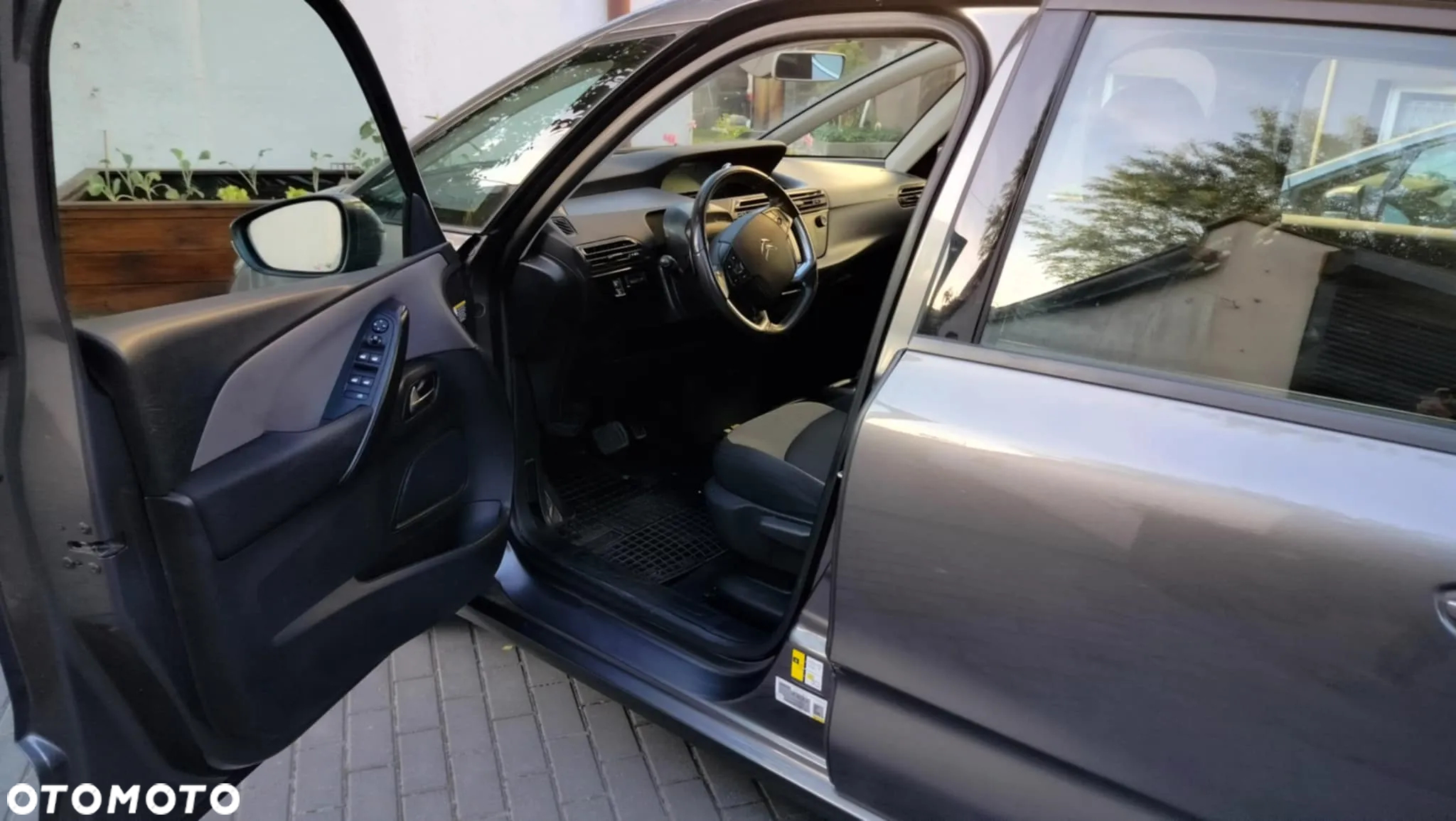 Citroën C4 Picasso - 11