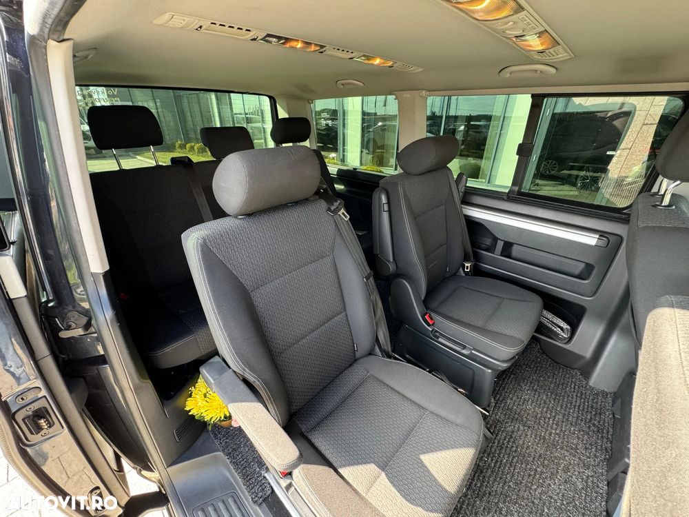 Volkswagen Multivan - 15