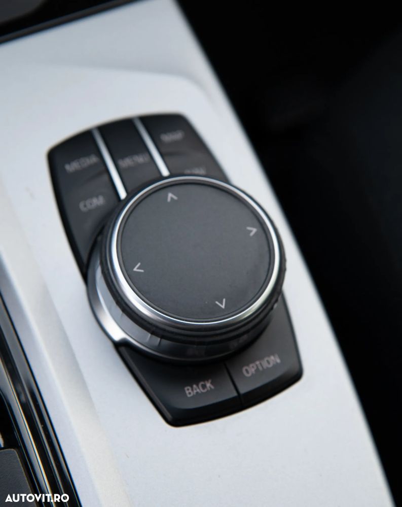 BMW X3 xDrive20d AT Advantage - 30