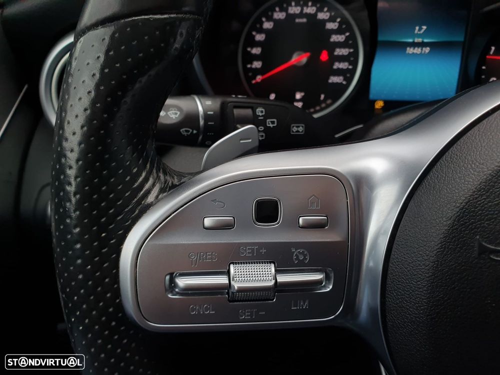 Mercedes-Benz C 300 d AMG Line - 25