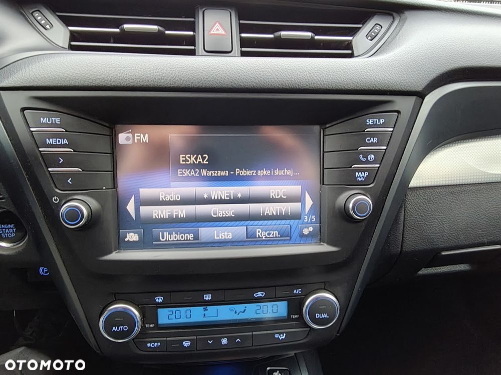 Toyota Avensis 1.8 Premium - 25