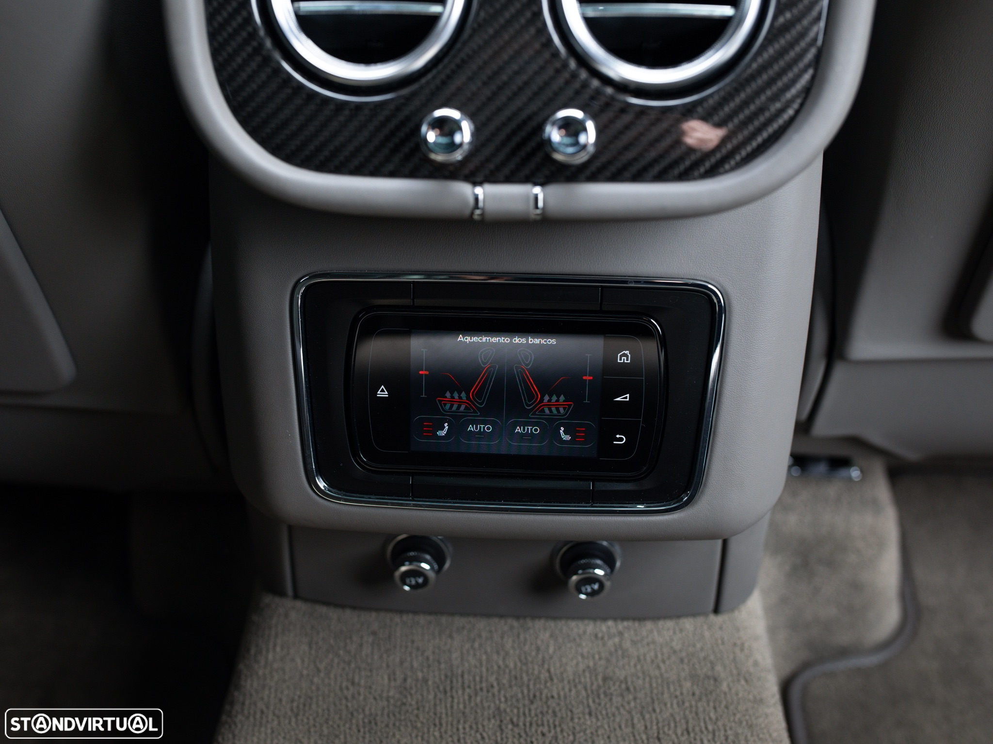 Bentley Bentayga V8 - 31