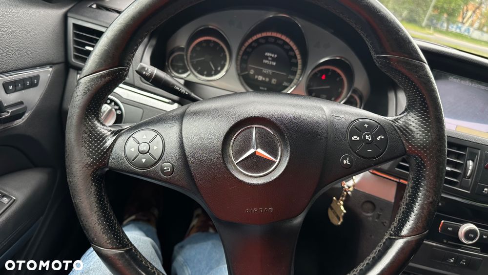 Mercedes-Benz Klasa E - 22
