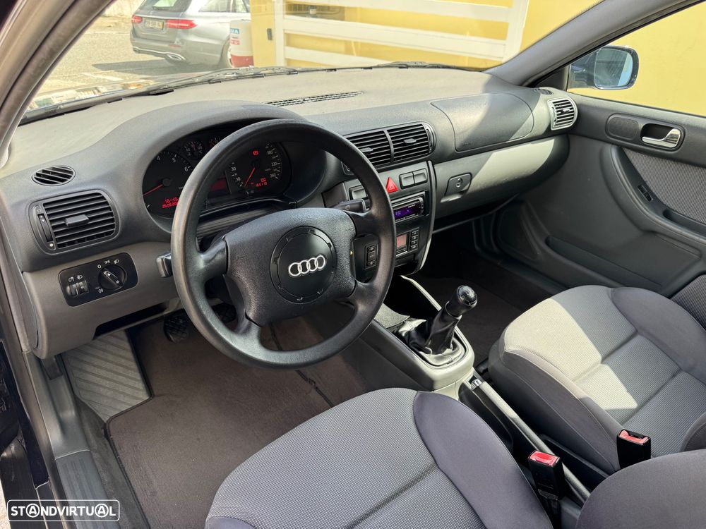 Audi A3 1.6 Attraction - 9