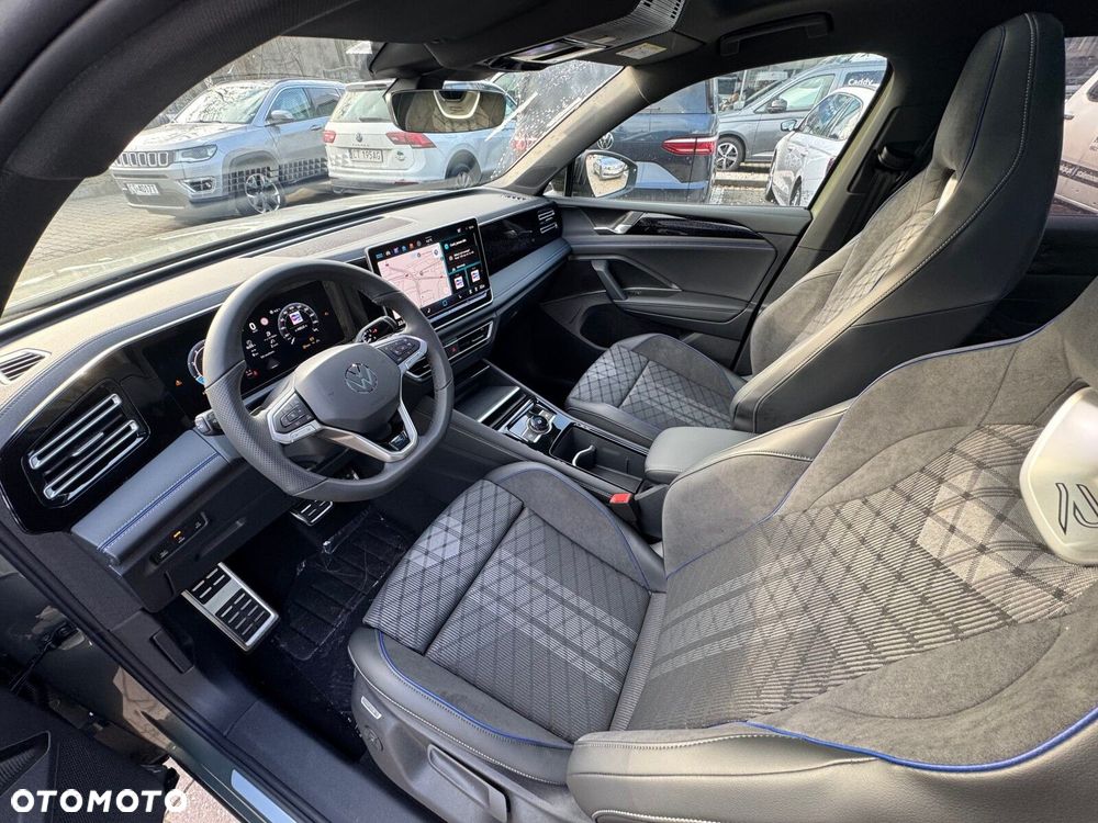 Volkswagen Tiguan - 12