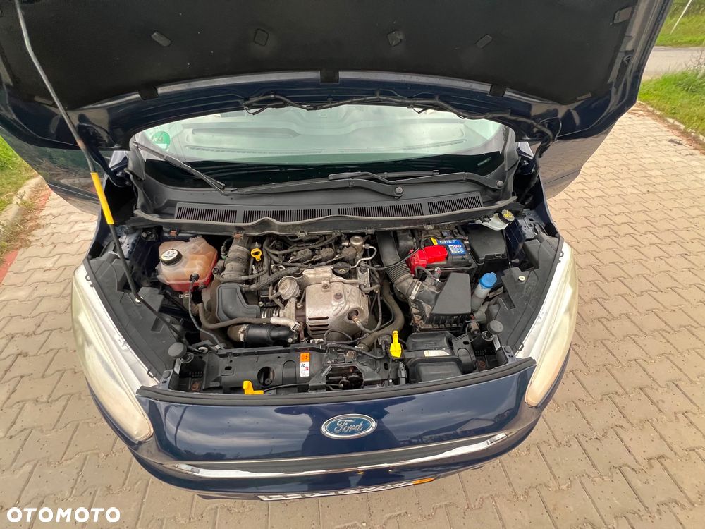 Ford Tourneo Courier - 17