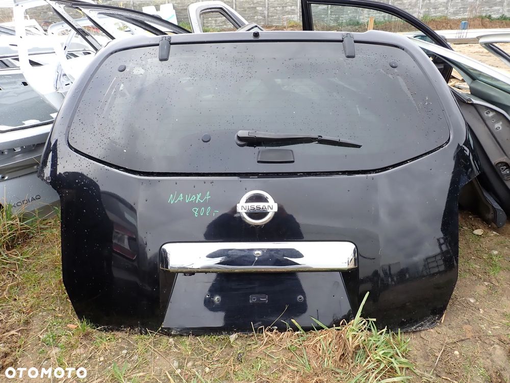 NISSAN NAVARA KLAPA BAGAŻNIKA - 2