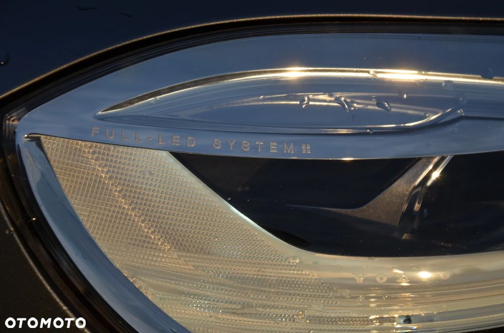 Volvo V40 Cross Country D2 Momentum - 14